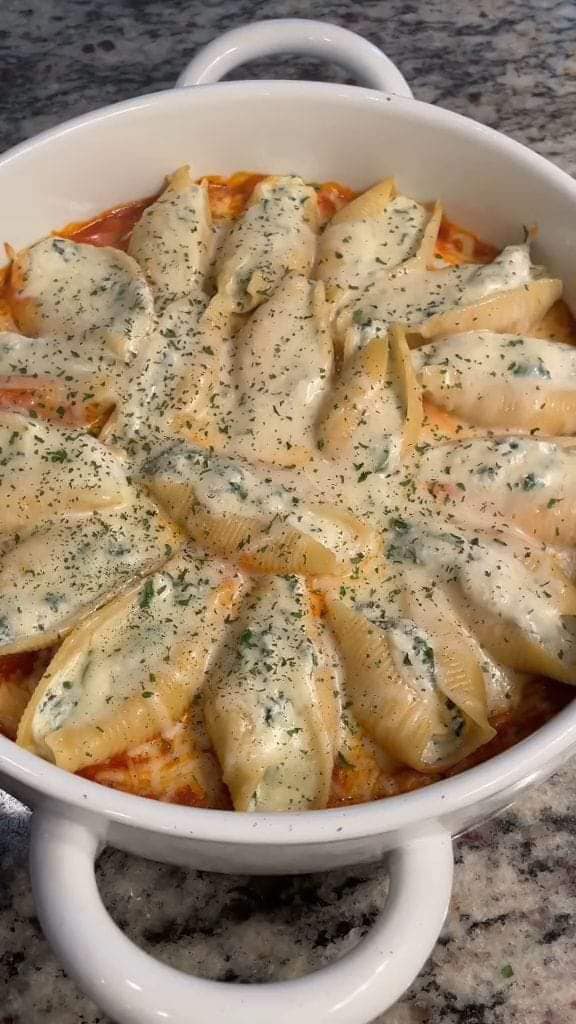 Stuffed cheese shells