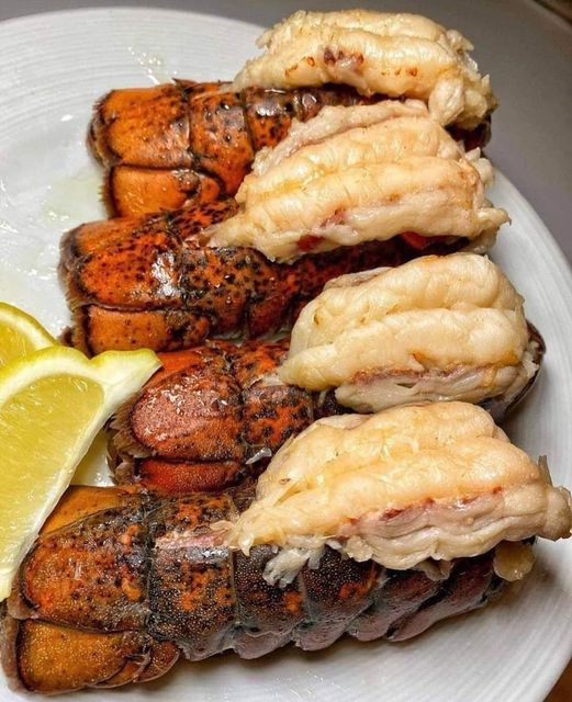 Broiled Lobster Tail with Garlic Butter