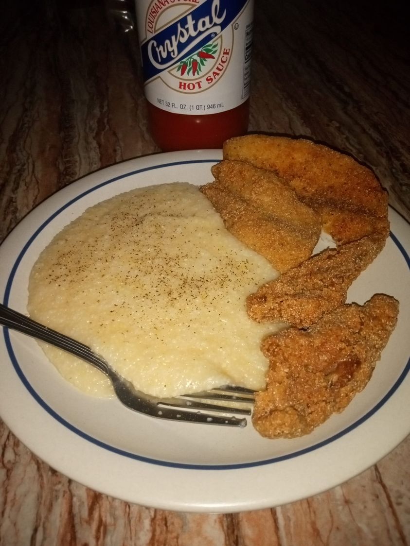 Fish and grits today 😊