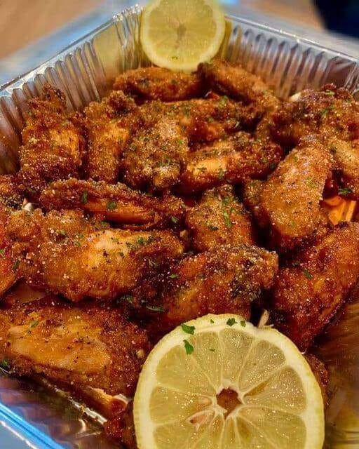 Crispy salt & pepper chicken wings