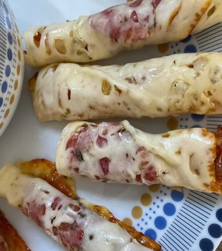 Keto Pizza Roll-Ups