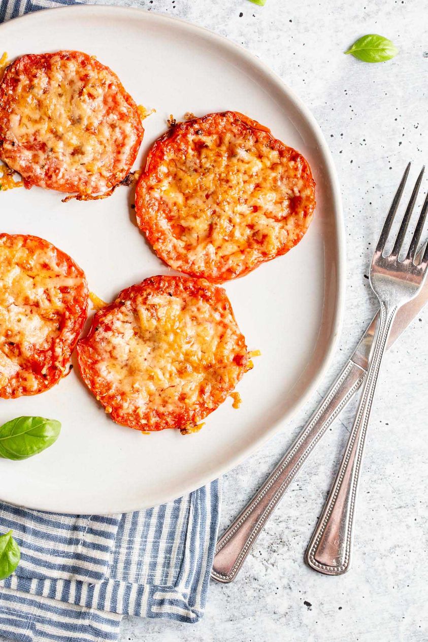 Air fryer parmesan tomatoes