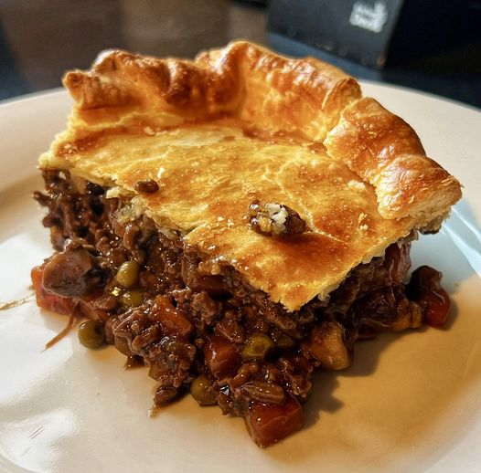 Mince beef pie