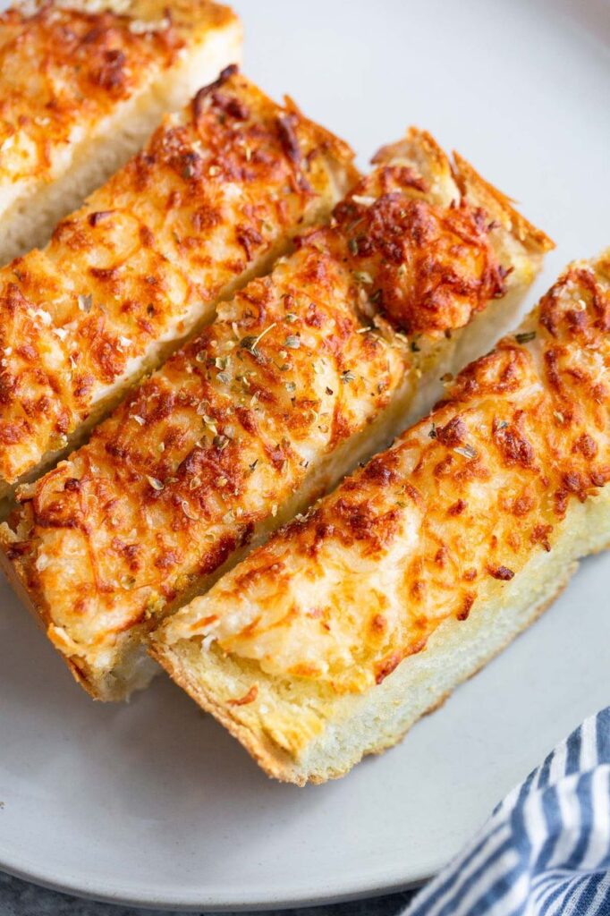 Air fryer cheesy garlic bread