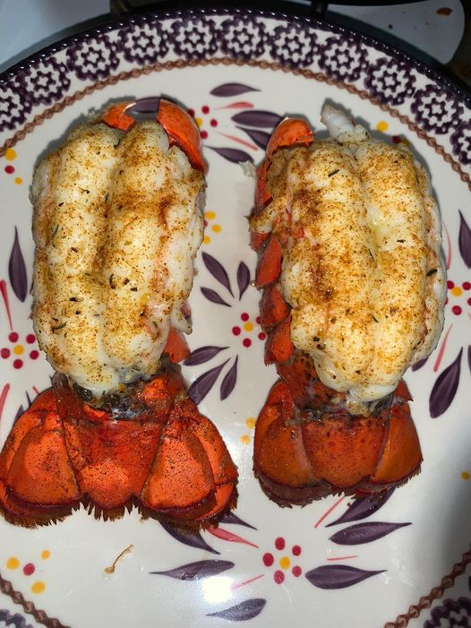 10 MINUTE AIR FRYER LOBTER TAILS👉