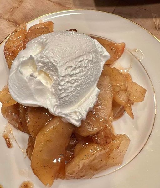 Baked Cinnamon Apples With Cream