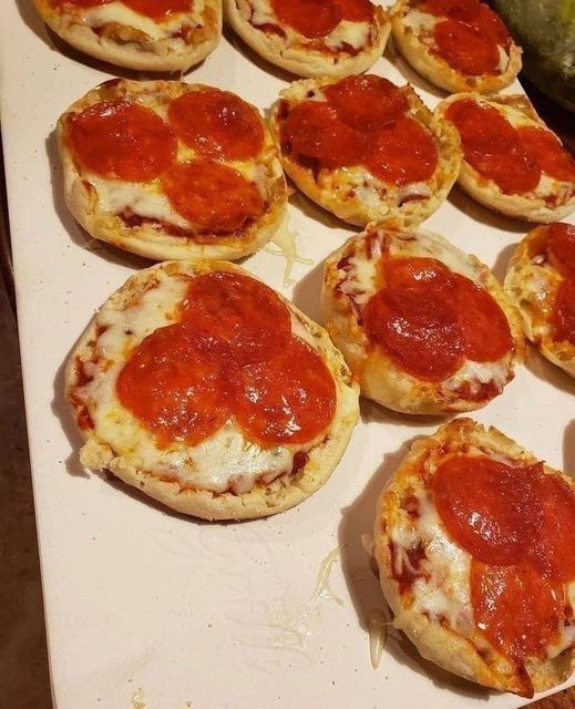 Home Made English Muffin Pizza