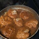 HAMBURGER STEAKS WITH BROWN GRAVY