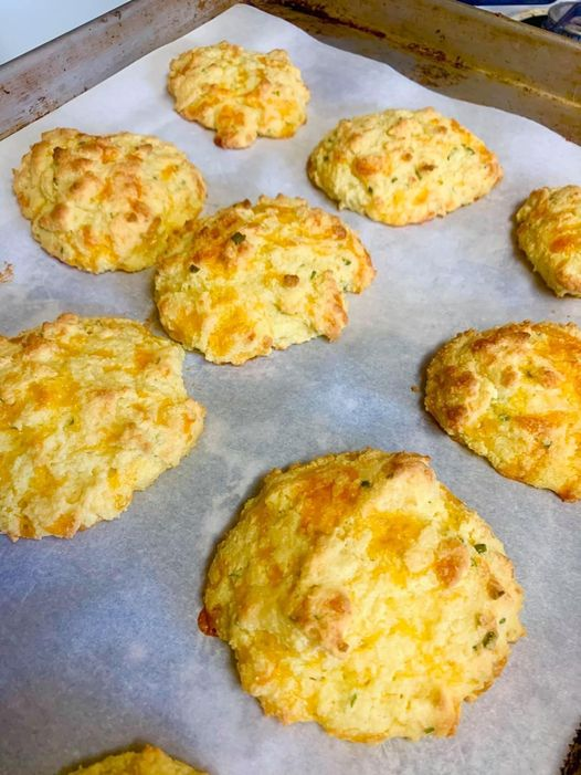 Cheddar Bay Drop Mini Biscuits