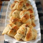 Easy Garlic Knots