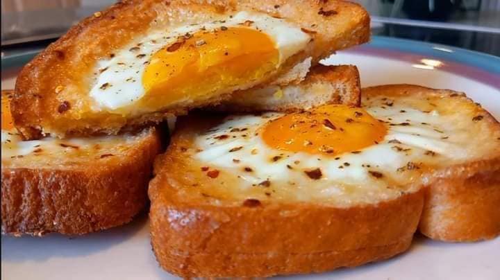 Easy breakfast air fryer egg on toast with 3 ingredients