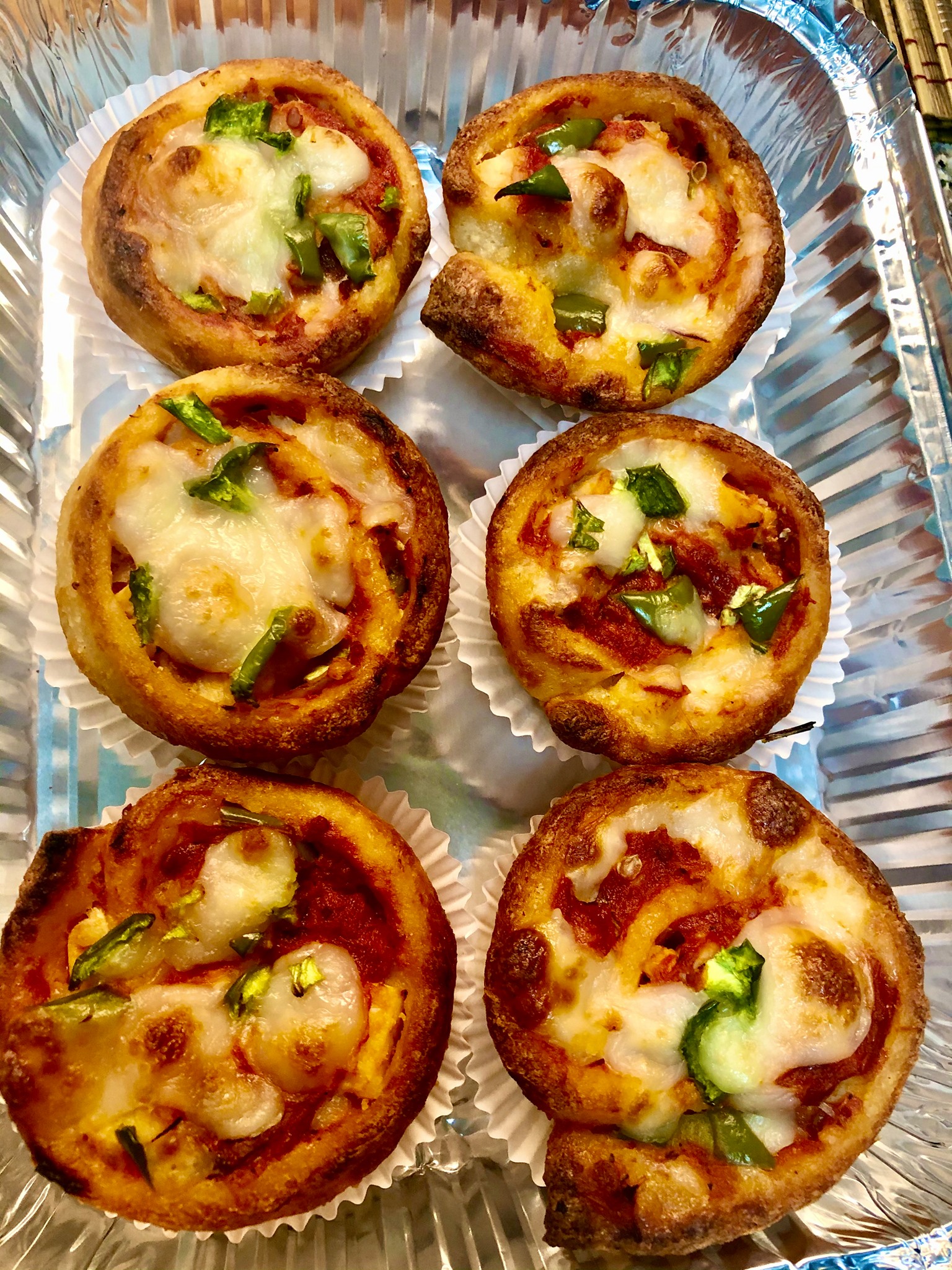 Keto Pizza Muffins