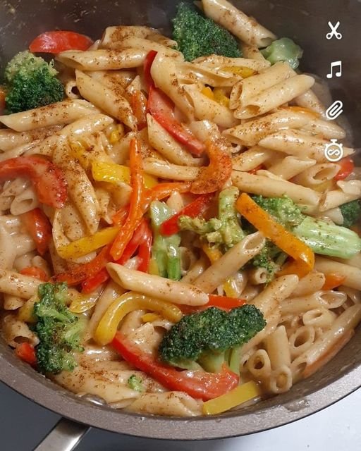 Rasta pasta with broccoli