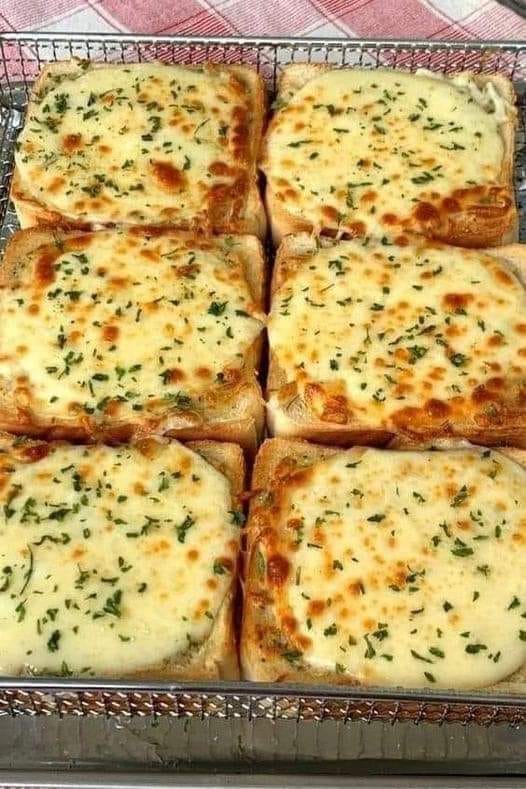 Air fryer Cheese on toast