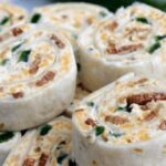 Keto Jalapeno popper pinwheels