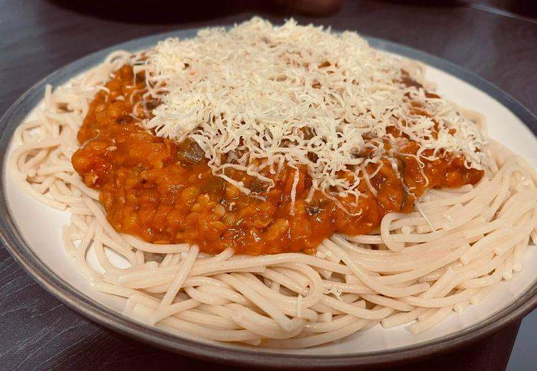 Lentil bolognese – as cheap as chips