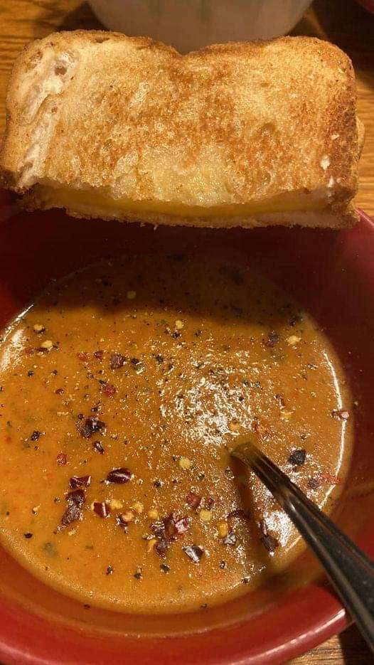 Oven roasted tomato soup