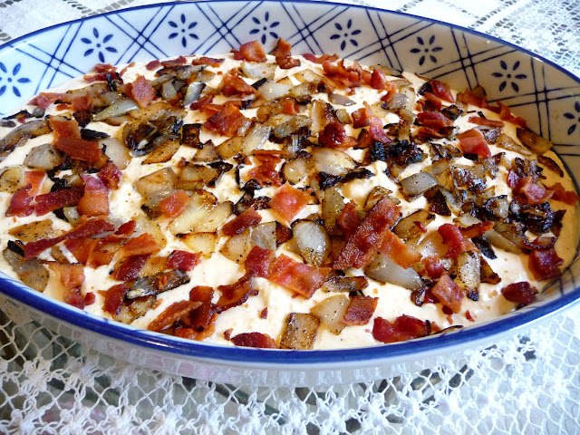 CHEESY BACON RANCH DIP