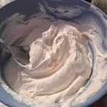 KETO CREAM CHEESE FROSTING