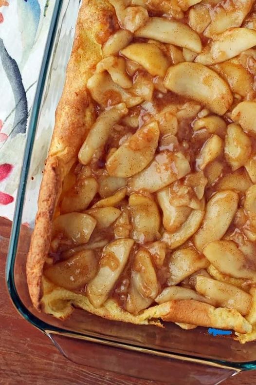 Weight Watchers Puff Pancake Bake with Warm Apple Topping