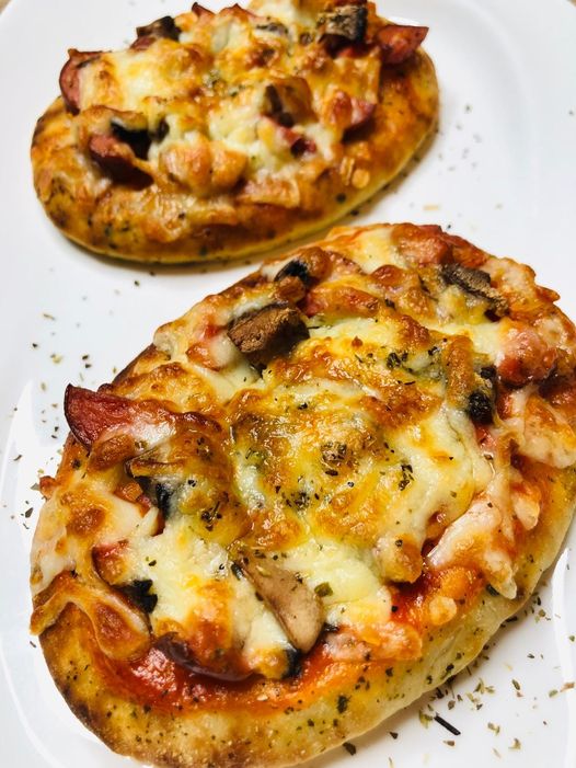 Air fryer Naan Pizza