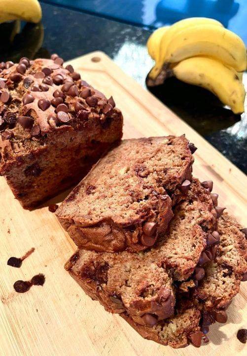Banana bread w/ chocolate
