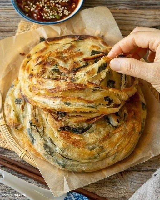 Thai basil pancake (Vegan)
