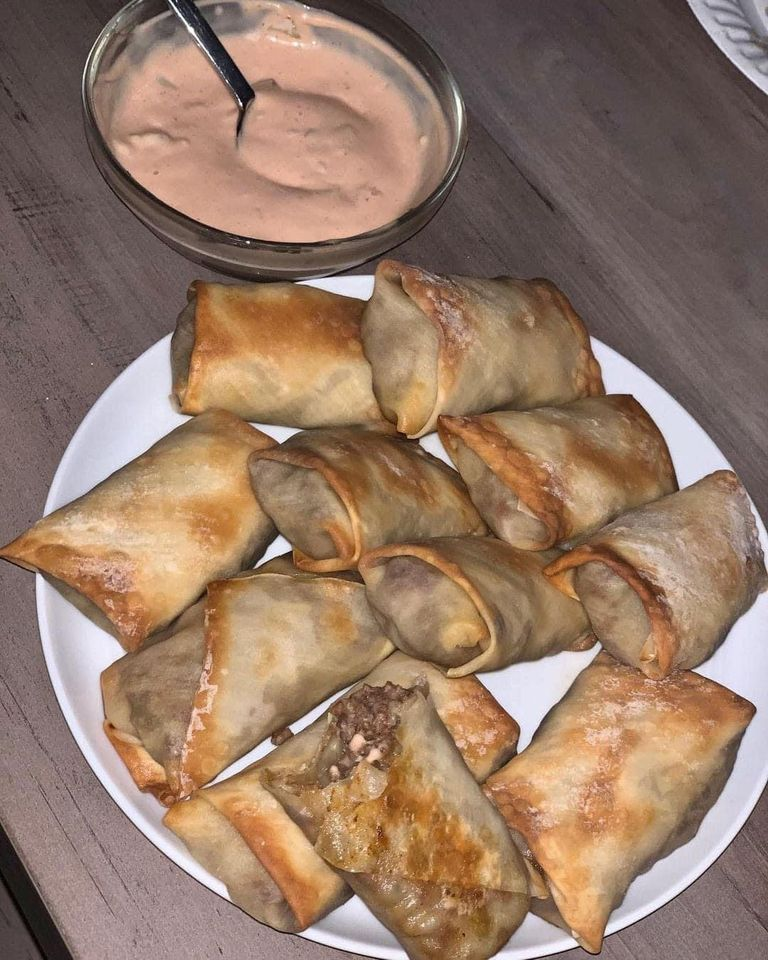 WW Cheeseburger Egg Rolls