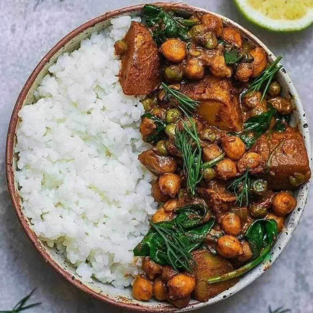 Potato curry with chickpeas