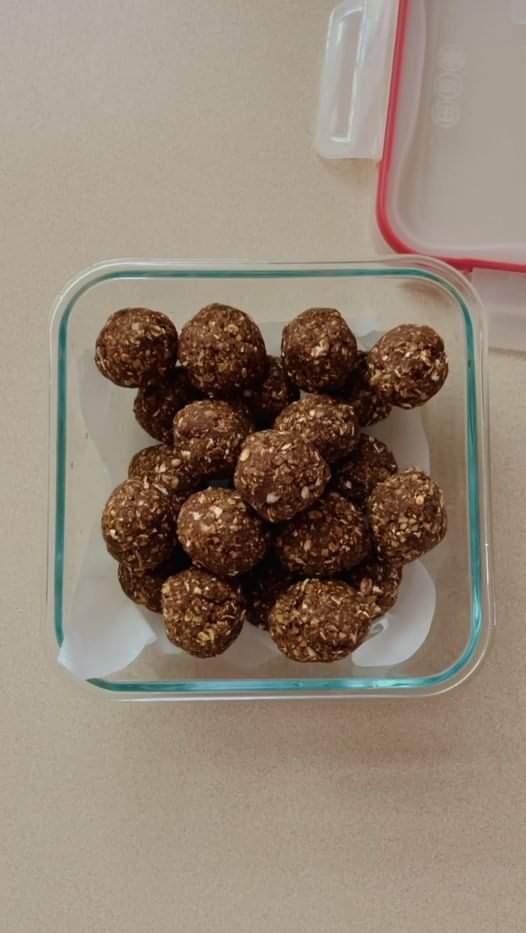 chocolate hazelnut bites⁣