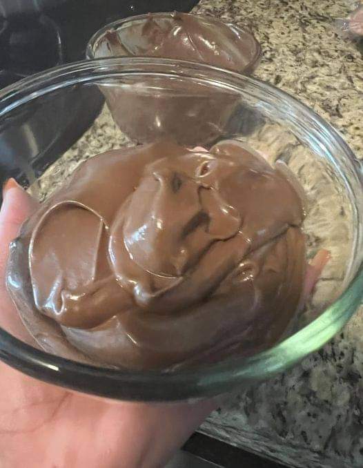 Vegan Avocado Chocolate Pudding