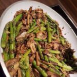 VEGAN ASPARAGUS MUSHROOM PAN