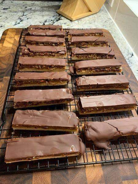 Vegan (Snickers) Candy Bars