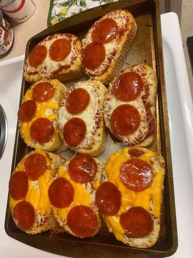 Air fryer easy garlic bread pizza