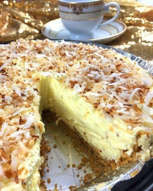 Keto Coconut Cream Pie