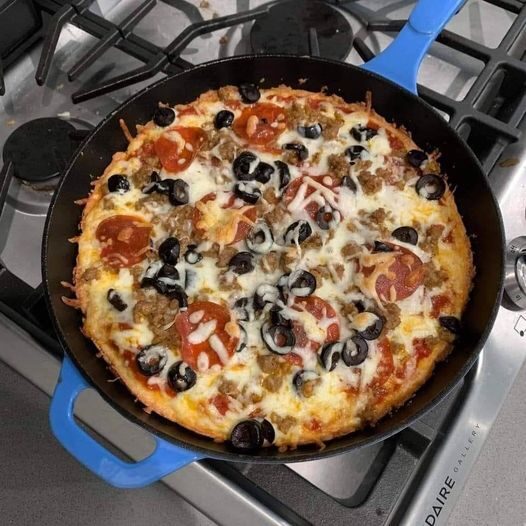 Keto Skillet Pizza!