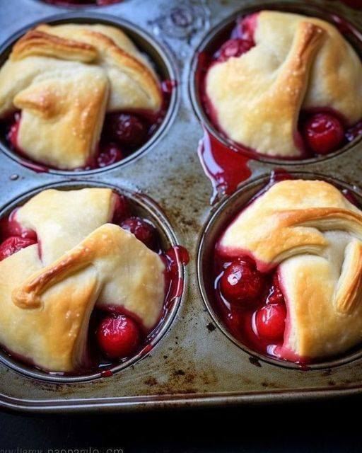 Keto Mixed Berry and Almond Mini Pies