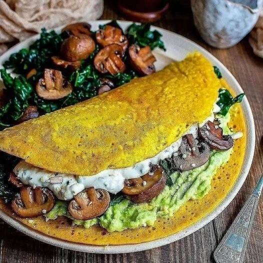VEGAN OMELETTE WITH TAMARI MUSHROOMS by Renato lopes