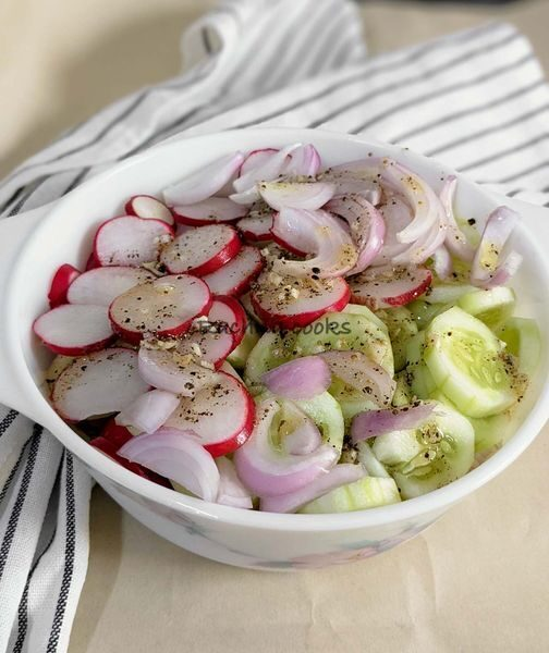 vegan Cucumber radish salad