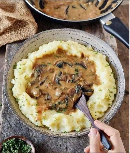 Vegan Mushroom Stroganoff