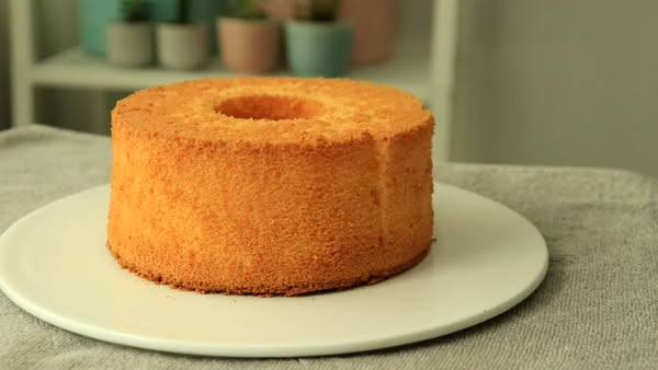 Keto Chiffon Cake