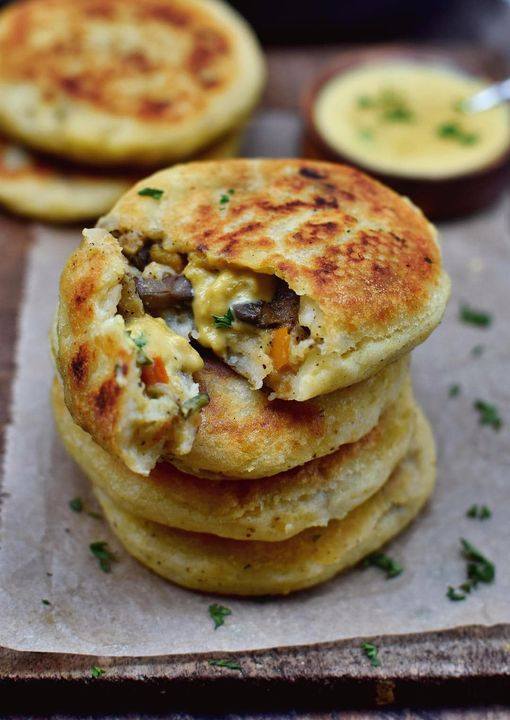 STUFFED POTATO CAKES