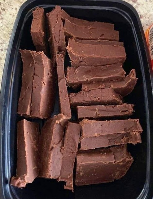 KETO CHOCOLATE FUDGE RECIPE