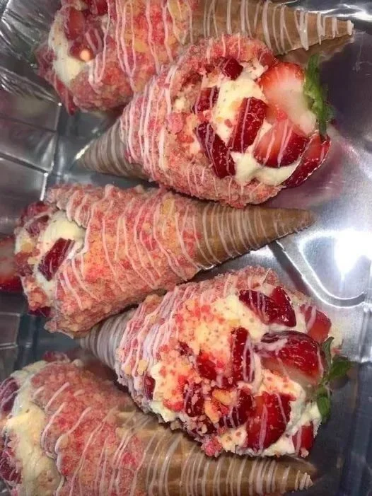 Homemade Keto Strawberry Crunch Cheesecake Cones