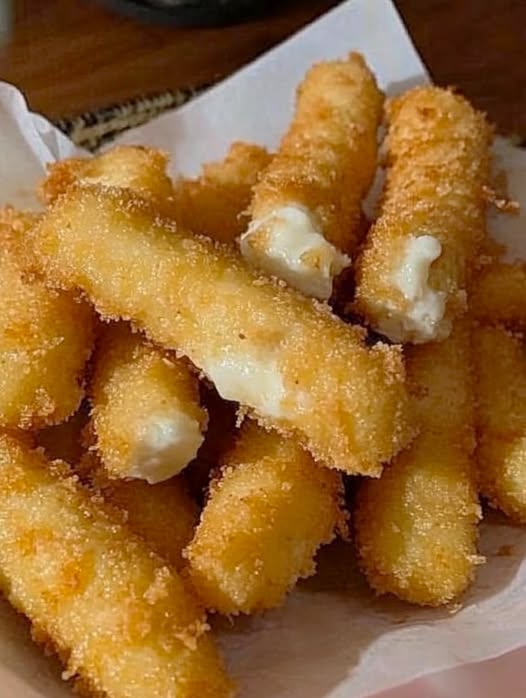 Keto Mozzarella Sticks