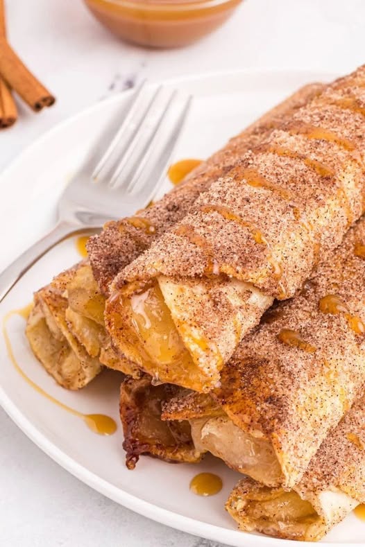 AIR FRYER APPLE PIE TAQUITOS