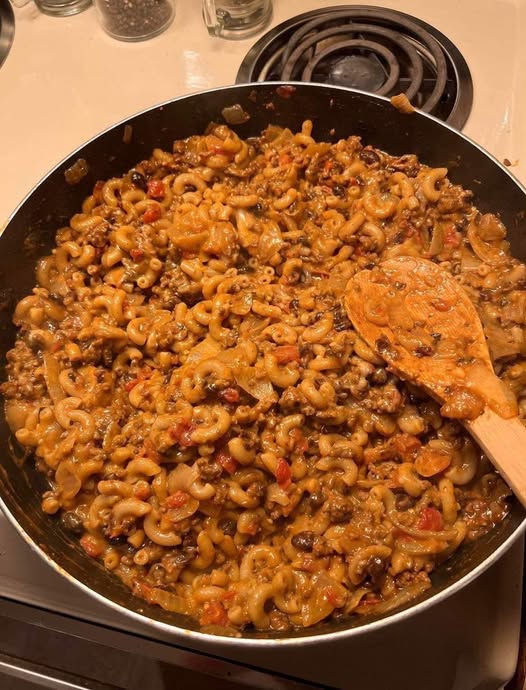 Skinny One Pot Chili Mac and Cheese